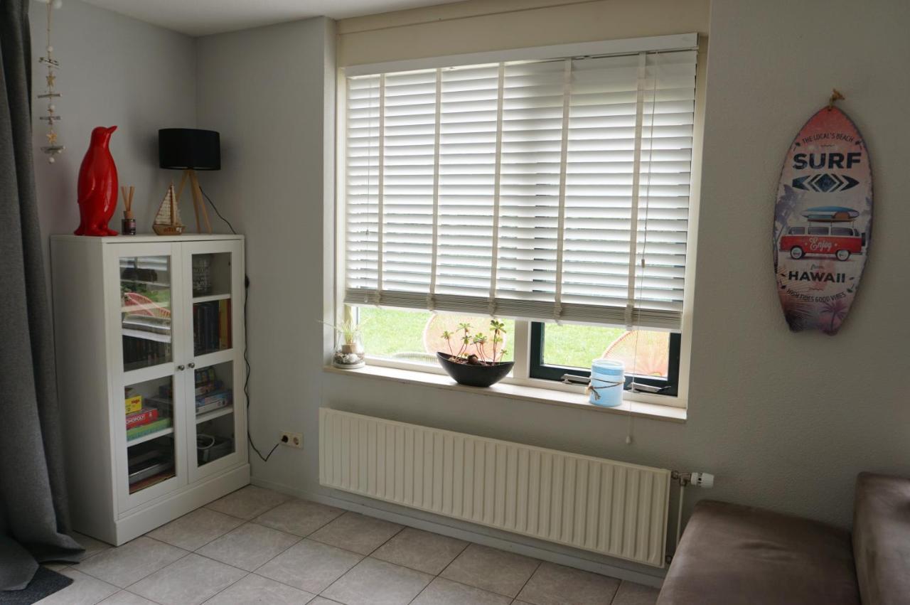 Vakantiehuis Kustverhuur, Park Schoneveld, Stern 254 *